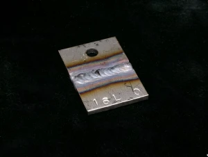 【製作事例】SUS316L 平板 穴あけ 溶接加工 刻印 ナンバリング 