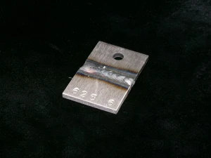 【製作事例】インコネル625 平板 穴あけ 溶接加工 刻印 ナンバリング 