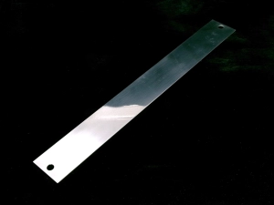 【製作事例】A5052 平板 穴あけ 片面バフ研磨