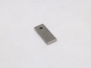 【製作事例】SUS304 平板 穴あけ加工 無電解ニッケルメッキ