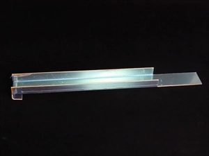 JIS A 1439 建築用シーリング材の試験方法 にて、スランプ試験に使用される測定治具（素材：C2801）。「スランプ試験測定治具」 「スランプ試験治具」 「スランプ試験器具」 「スランプ試験機」 「VOC測定用溝形容器」 「VOC放散量測定用治具」などとも呼ばれ、A型とB型がございます。写真は銅ですが、アルミ材でも製作しております。